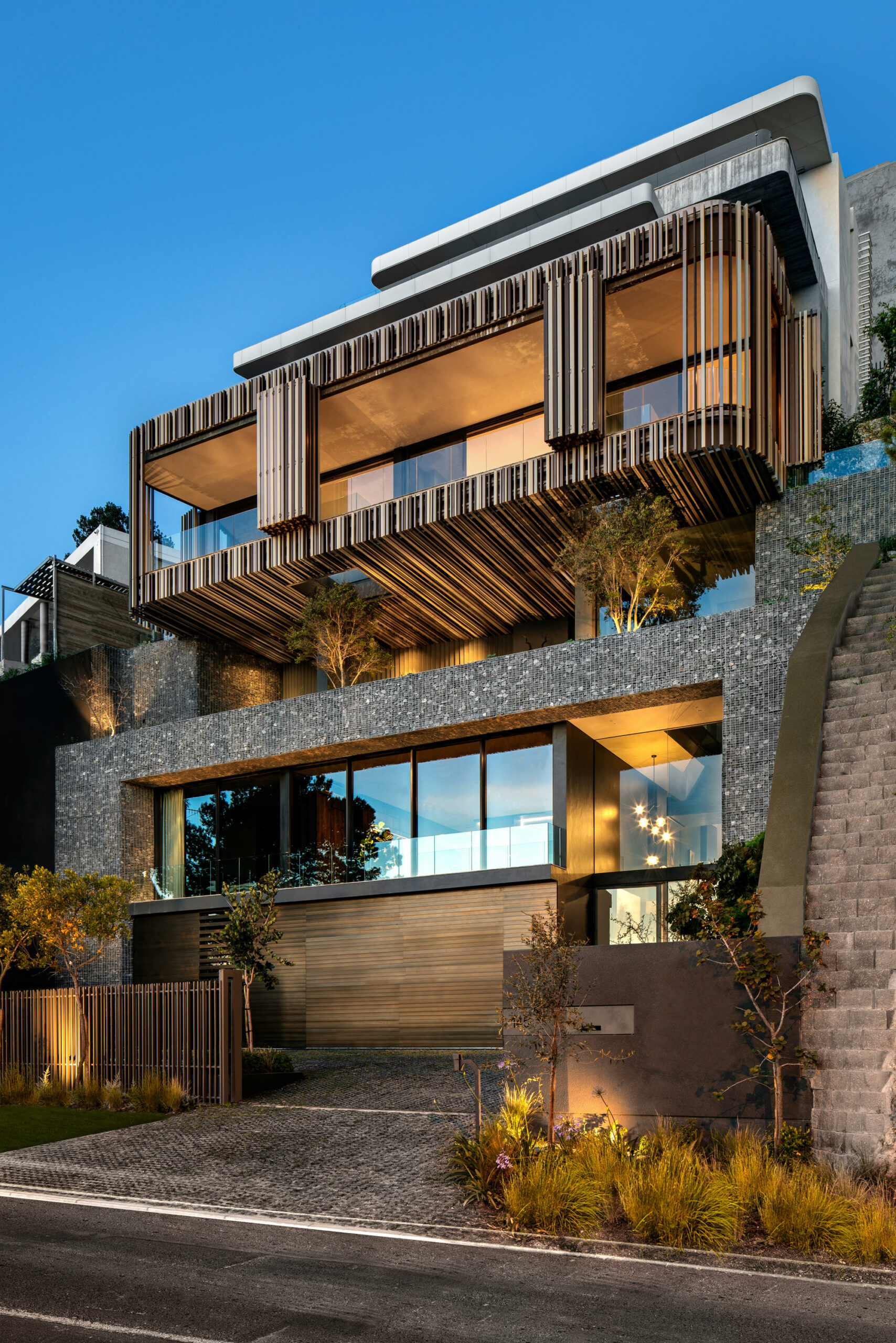saota-kloof-145-architonic-za-kloof145-ext-001-005b1-al-hr-04-arcit18